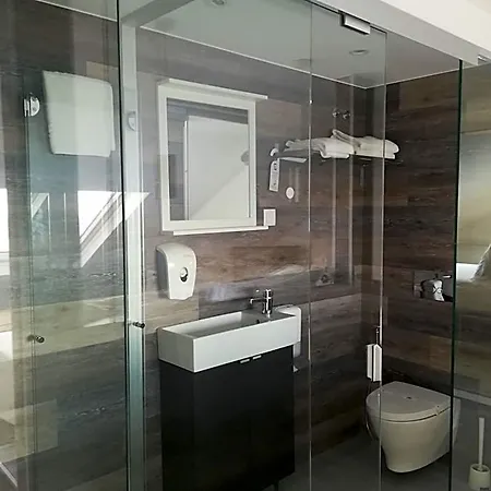 Hotel Promar - Eco & Maceira (Lisbon)